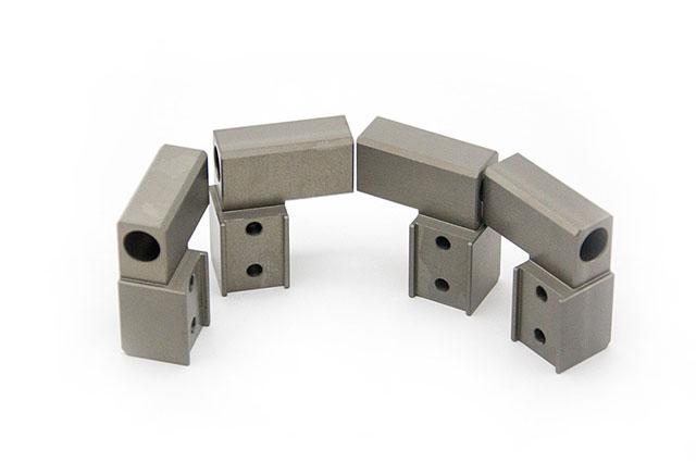 鈦合金制品的發(fā)展特點(diǎn)