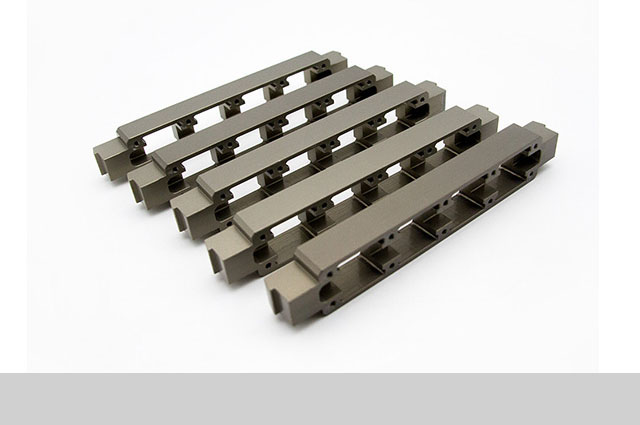 鋁產品加工中怎么去除油漬，讓鋁制品加工廠告訴您